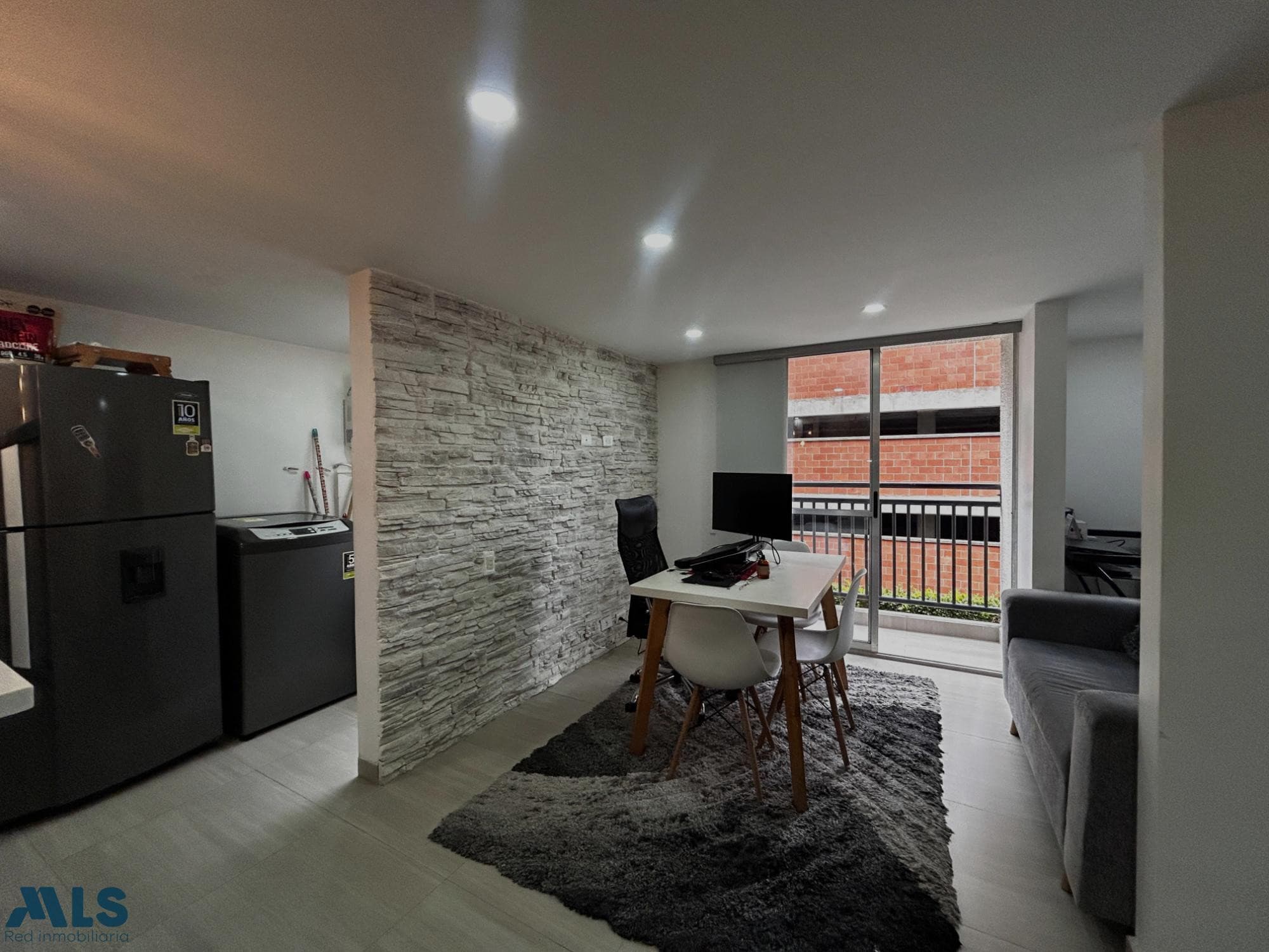 Apartamento en venta en Cabañas, Norte, Bello — foto 1 de 27
