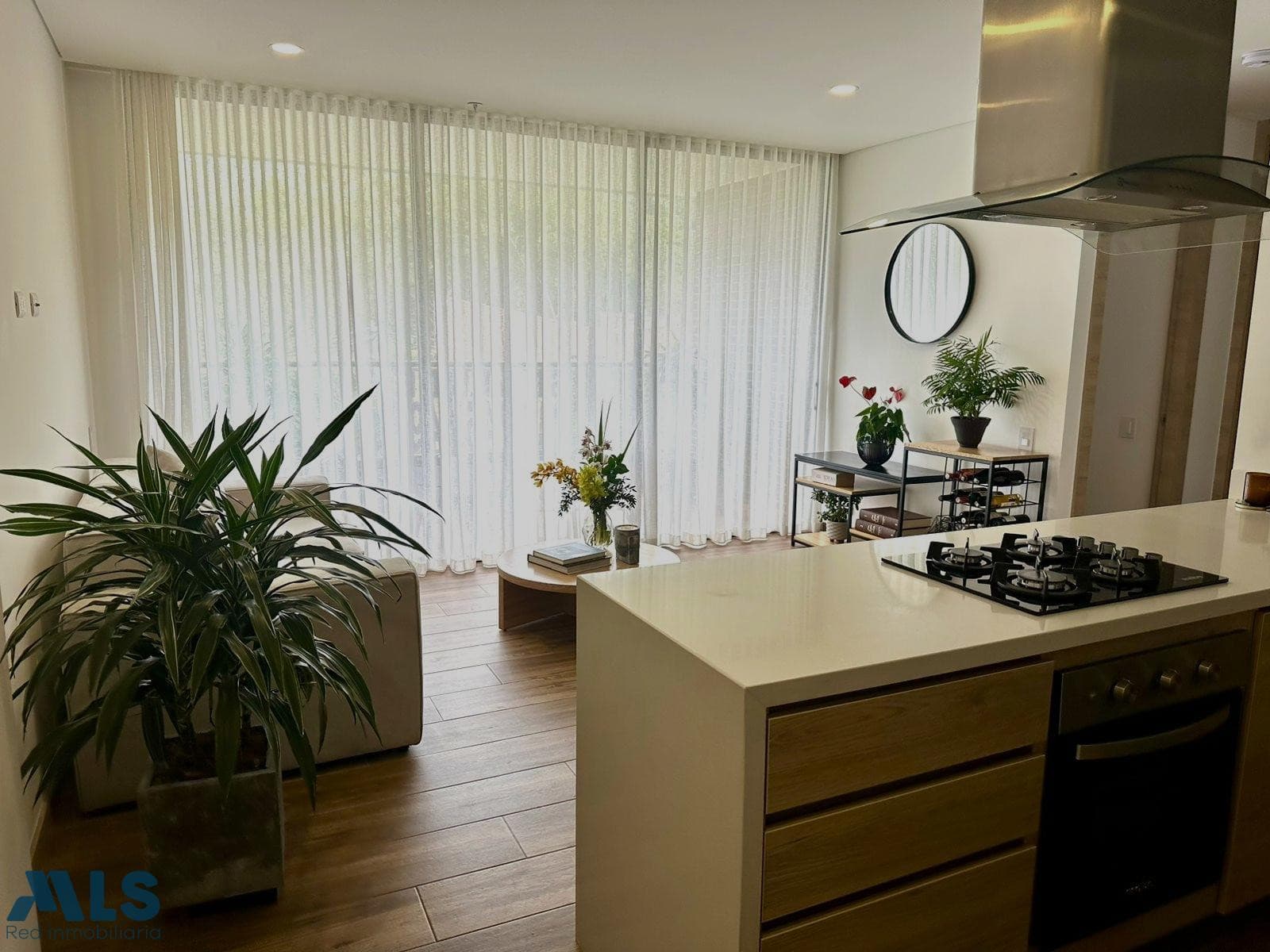 Apartamento en venta en Loma Del Escobero, Aburra Sur, Envigado — foto 1 de 14