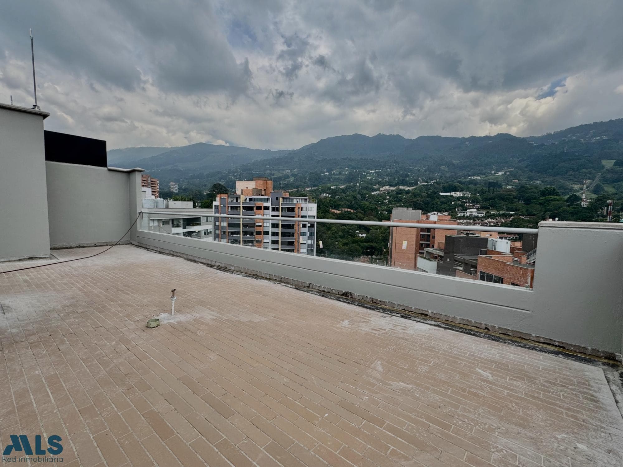 Apartamento en venta en Loma De Los Mesa, Aburra Sur, Envigado — foto 1 de 11