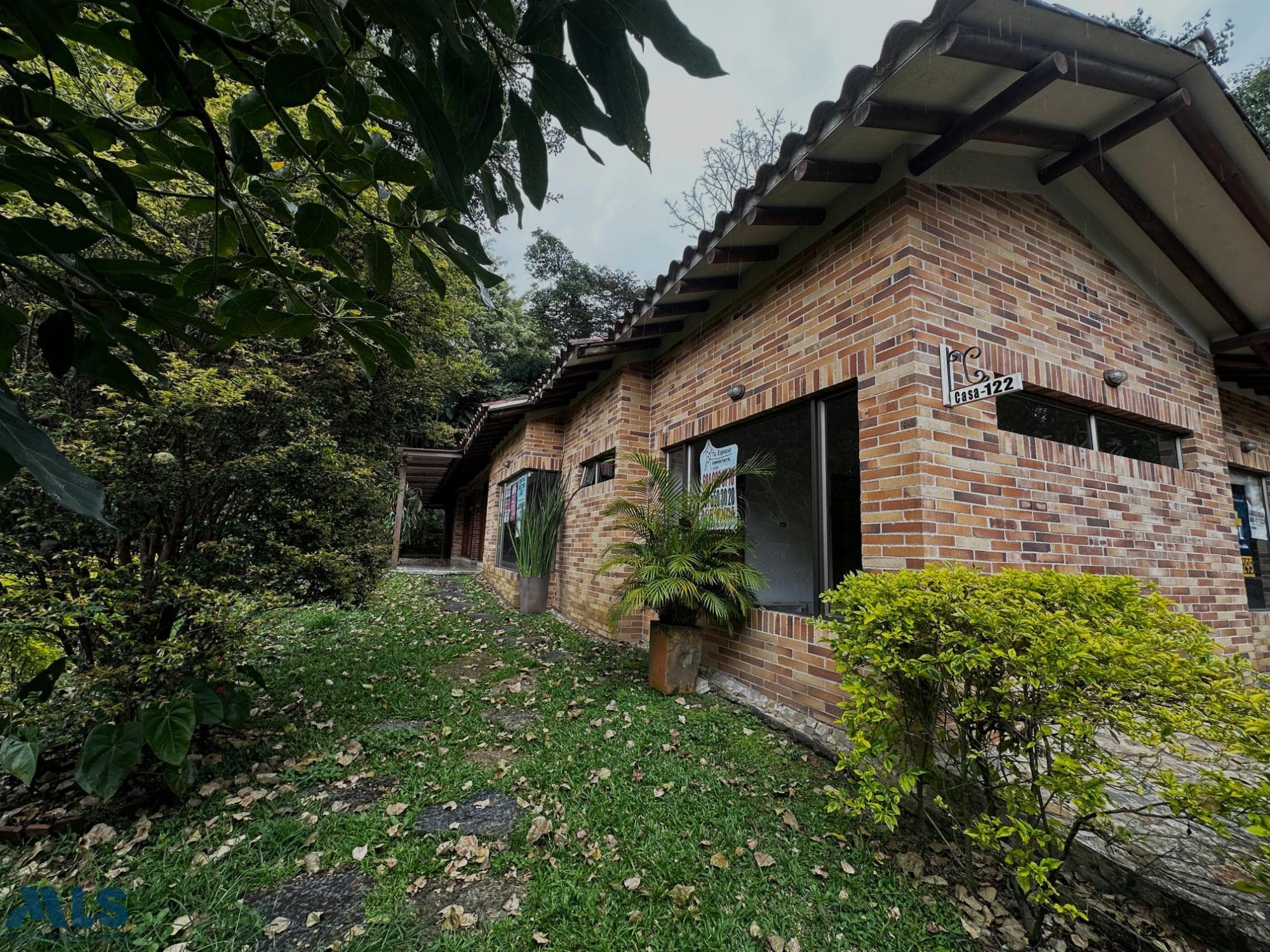 Casa en venta en Loma De Las Brujas, Aburra Sur, Envigado — foto 1 de 25