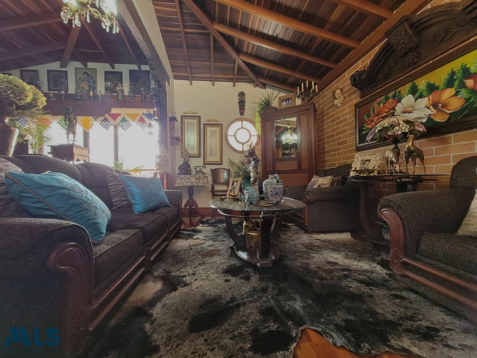 Casa en venta en Colombia, Norte, Girardota — foto 1 de 17