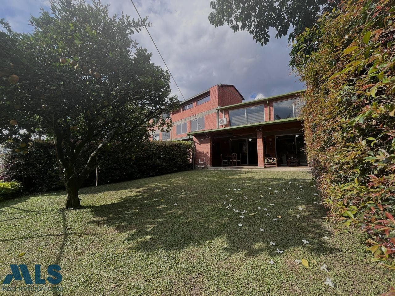 Casa en venta en La Sebastiana, Aburra Sur, Envigado — foto 1 de 12