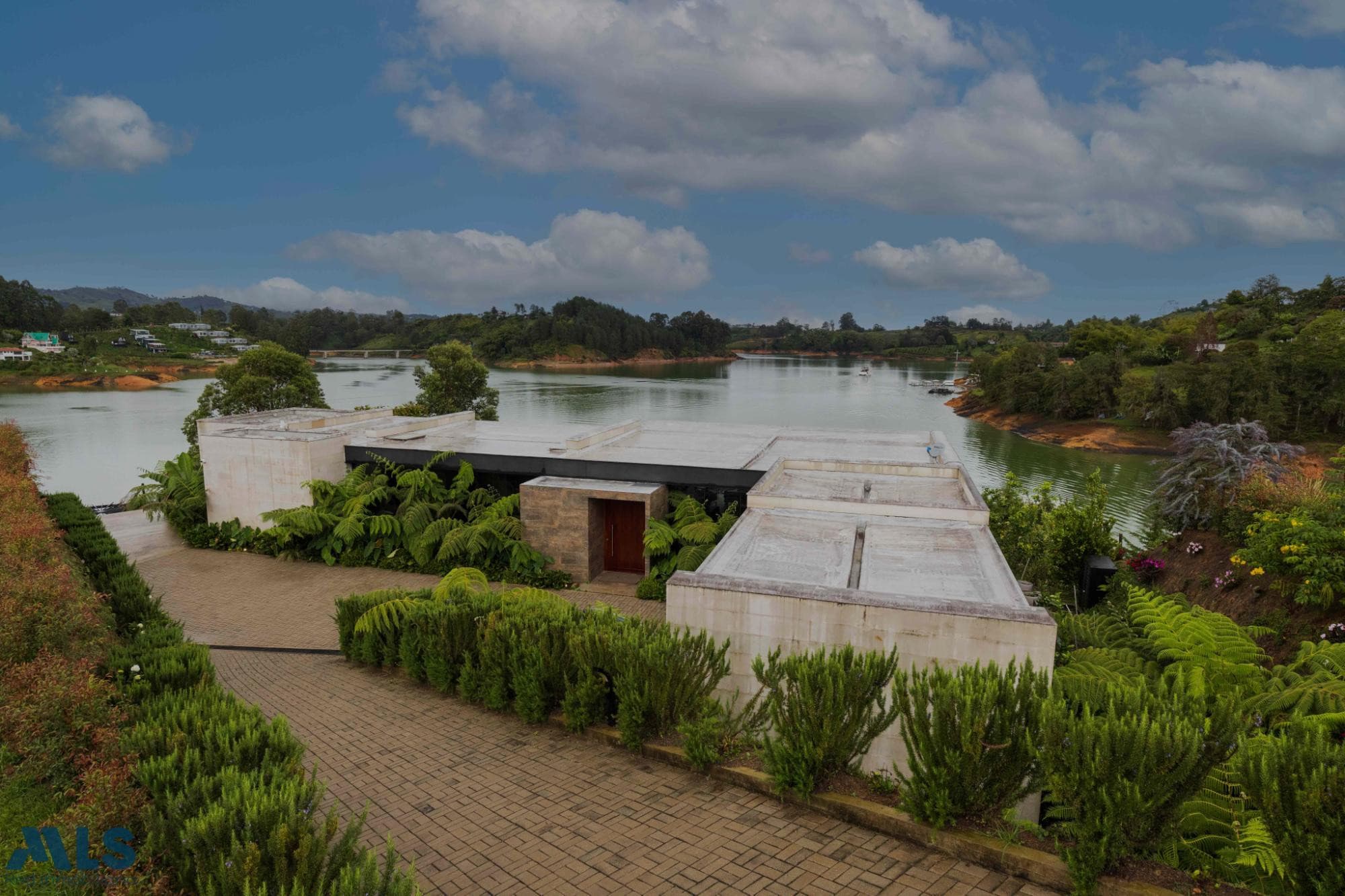 Finca Recreativa en venta en Corredor El Guatape, Oriente Antioqueño, El Peñol — foto 1 de 24