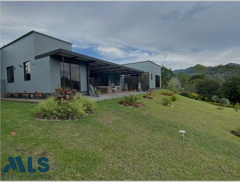 Casa en venta en Corredor San Antonio La (la, Oriente Antioqueño, La Ceja — foto 1 de 13