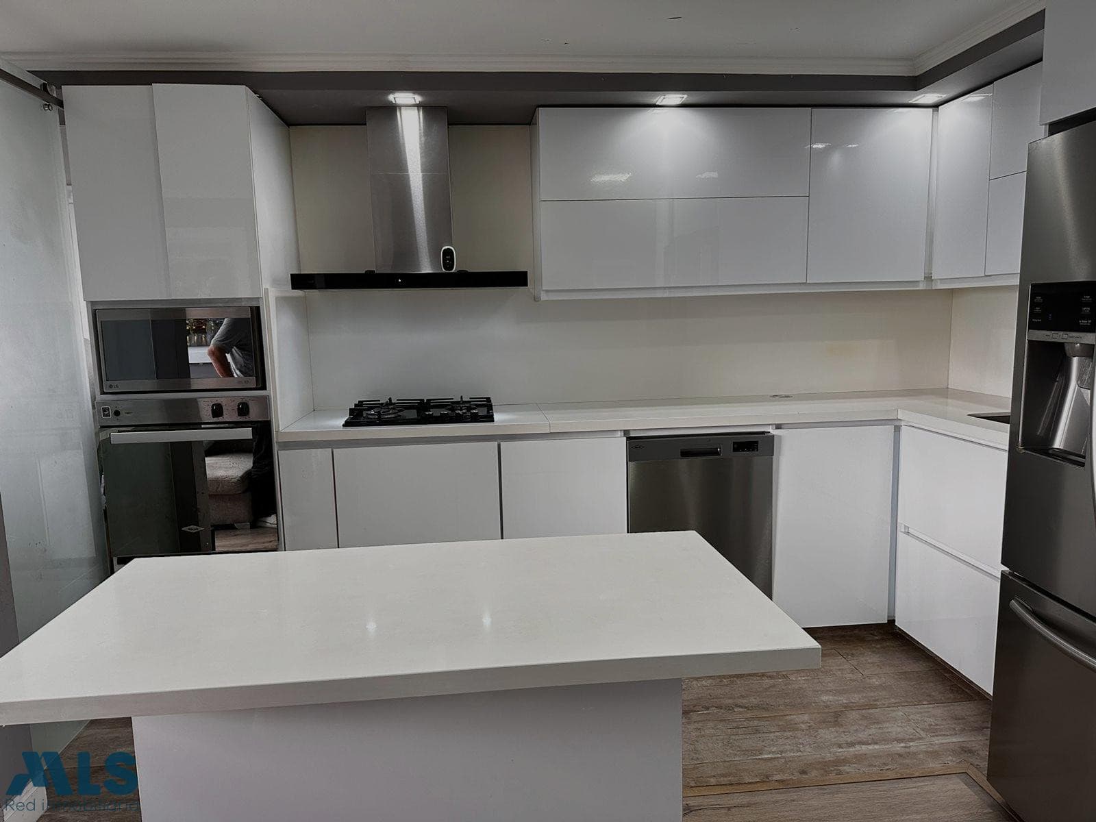 Apartamento en venta en Tranvía, Oriente Antioqueño, Rionegro — foto 1 de 11