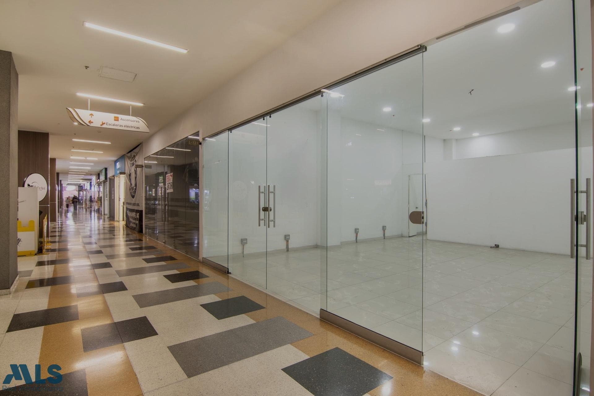 Local Comercial en venta en Ditaires, Aburra Sur, Itagüí — foto 1 de 9