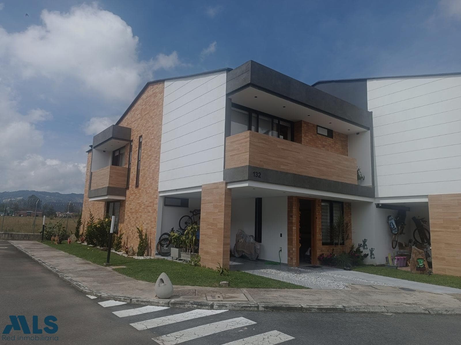 Casa en venta en Urbano (la, Oriente Antioqueño, La Ceja — foto 1 de 12