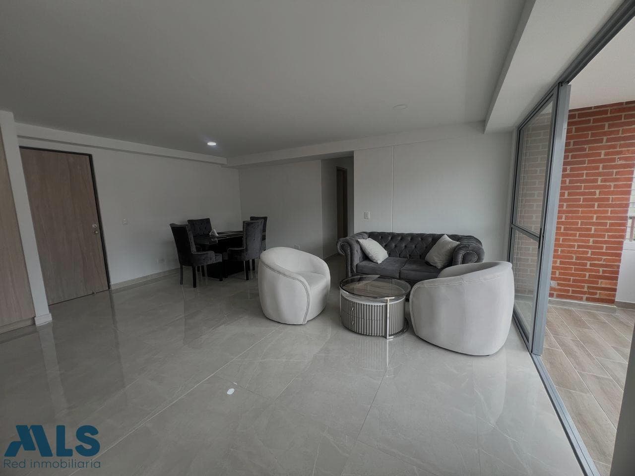 Apartamento en venta en Niquia, Norte, Bello — foto 1 de 16