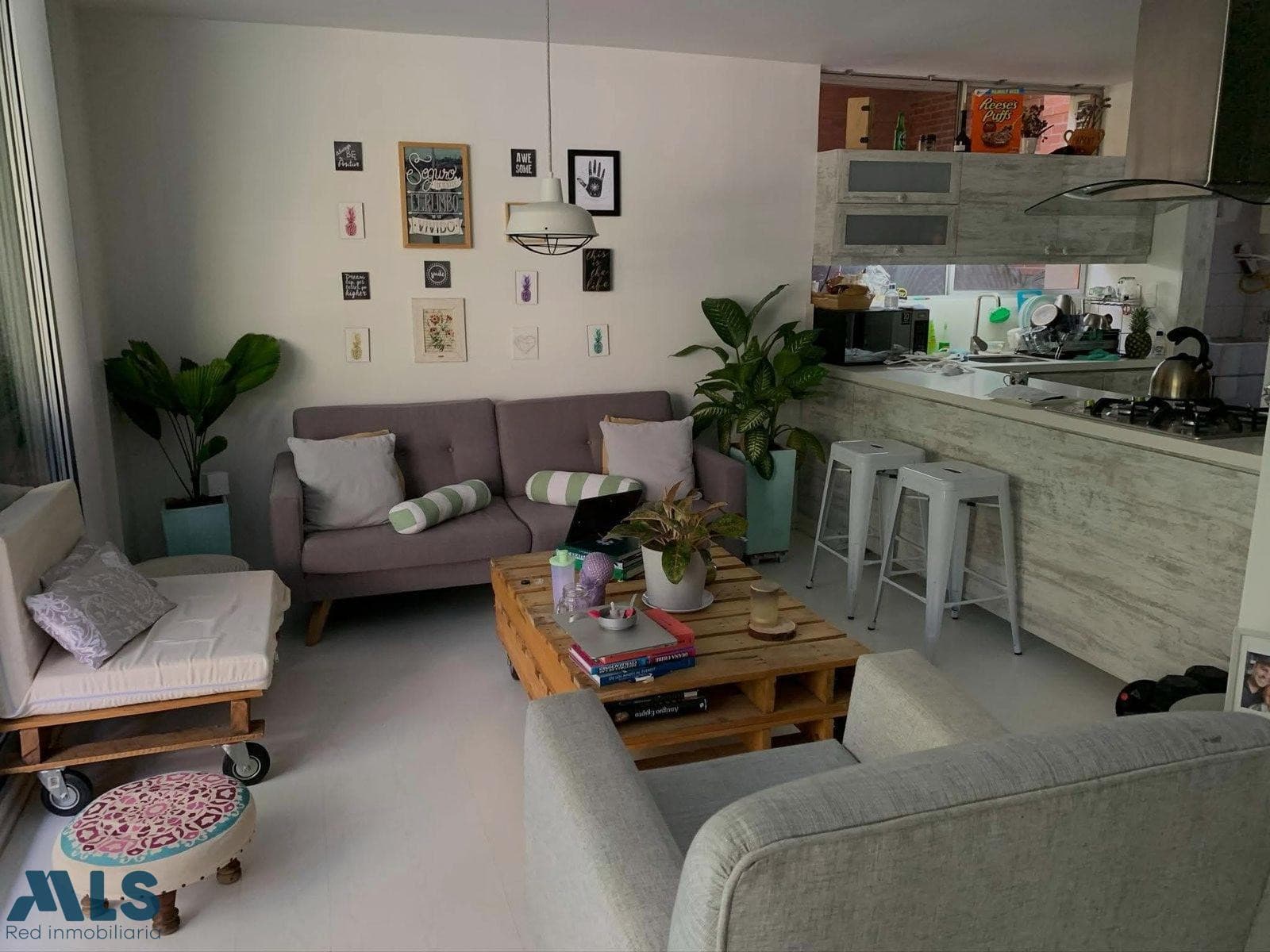 Apartamento en venta en El Tesoro, Poblado, Medellín — foto 1 de 21