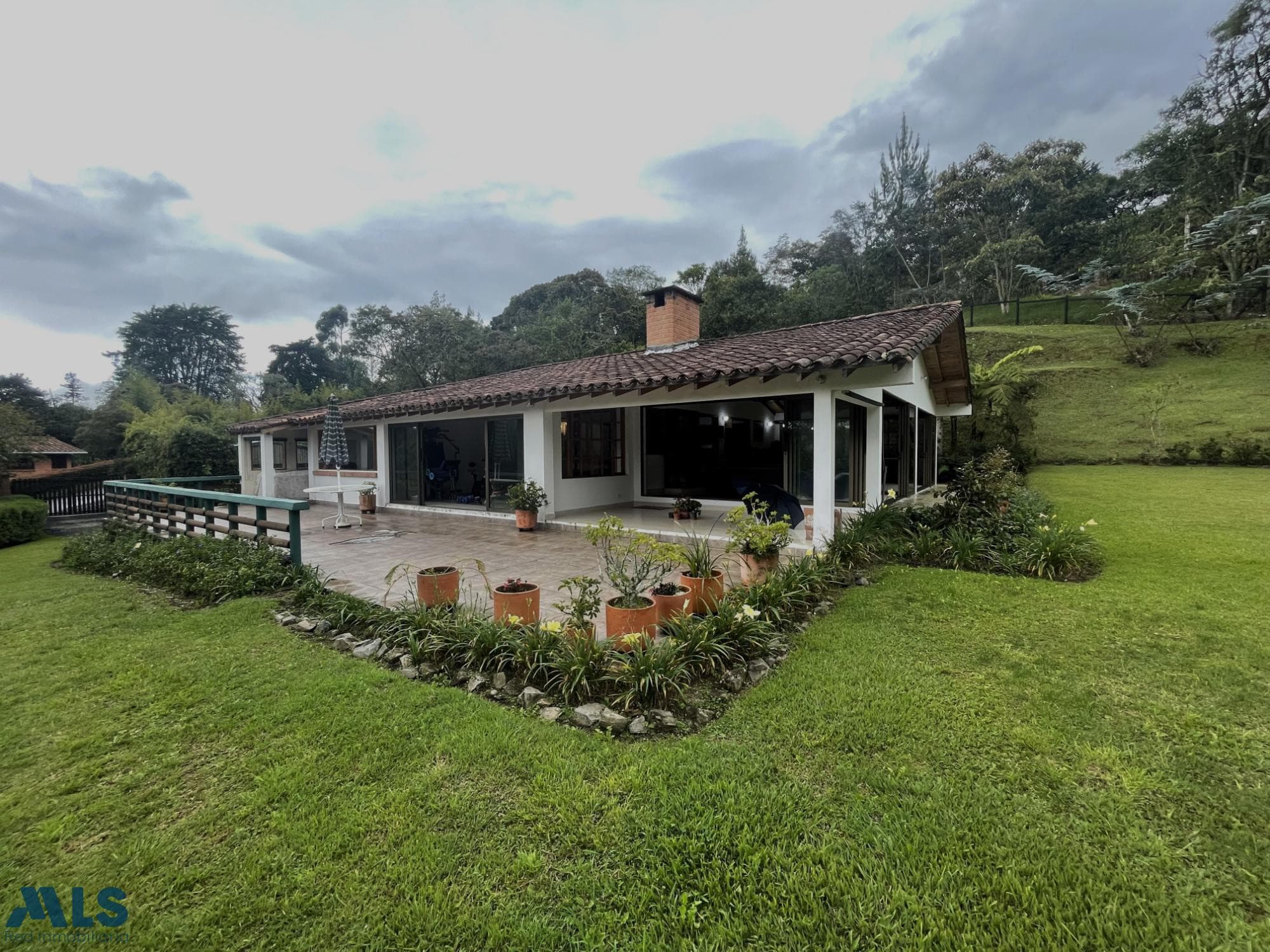 Casa en venta en V. Carrizales, Oriente Antioqueño, El Retiro — foto 1 de 17