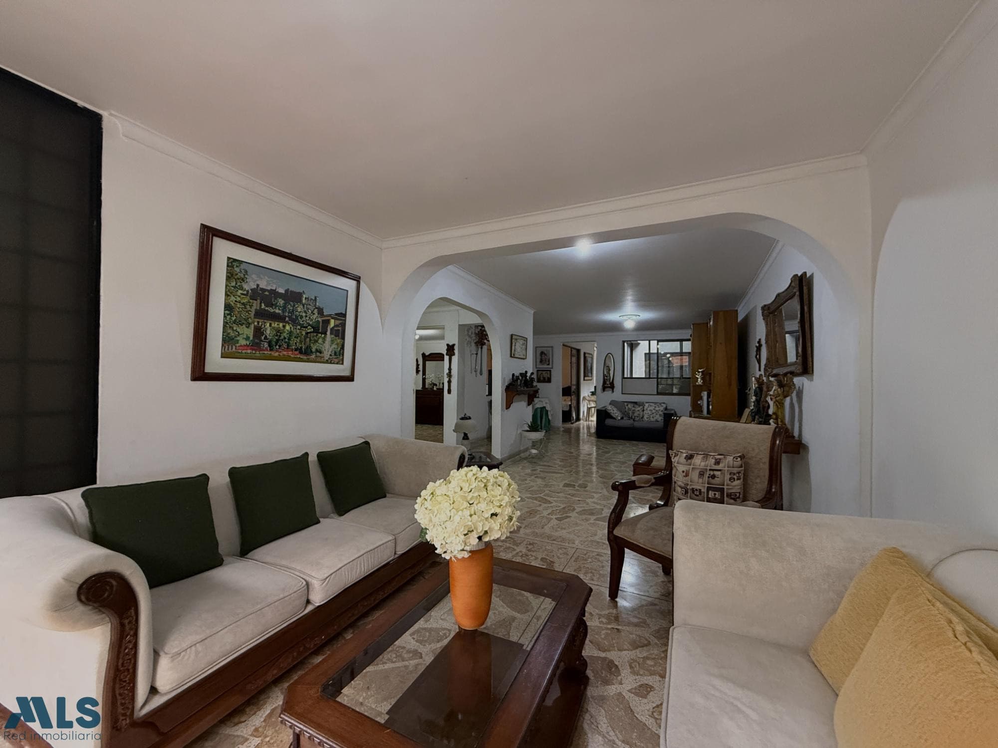 Casa en venta en Rosales, Belén Guayabal, Medellín — foto 1 de 45