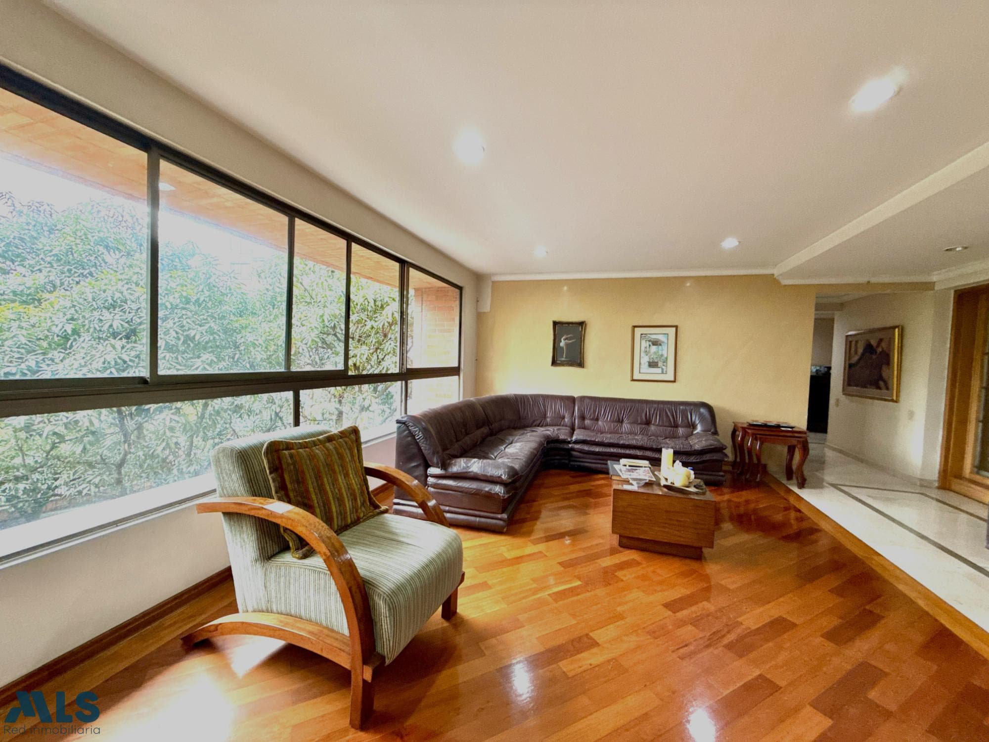 Apartamento en venta en Los Balsos Nº 1, Poblado, Medellín — foto 1 de 16