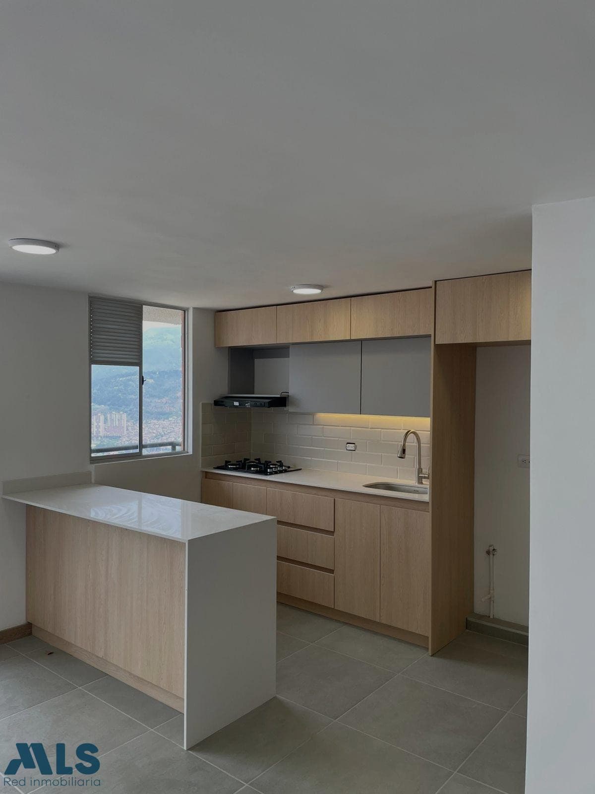 Apartamento en venta en Santa Ana, Norte, Bello — foto 1 de 13