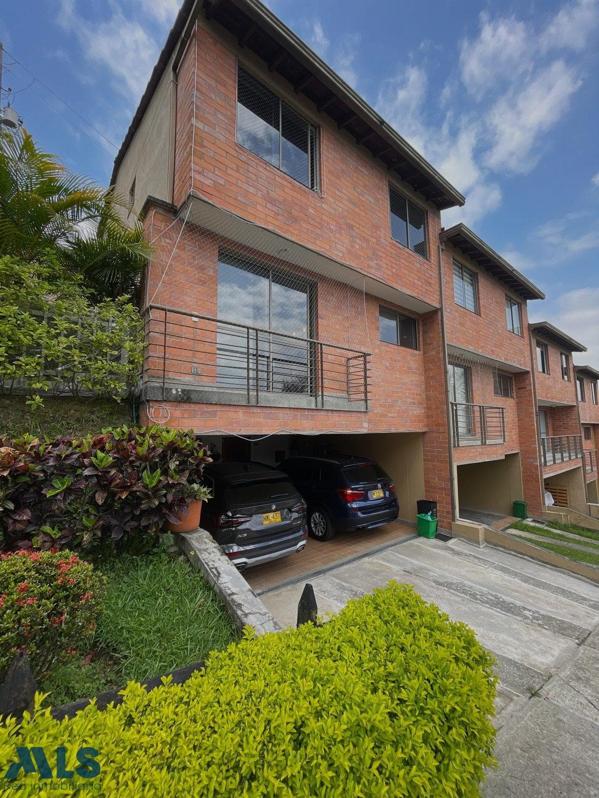Casa en venta en Las Antillas, Aburra Sur, Envigado — foto 1 de 20
