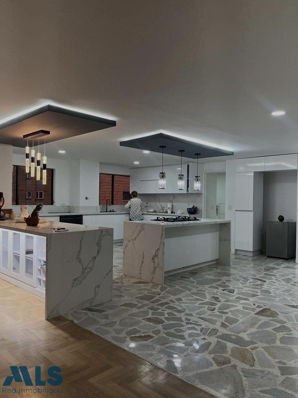 Apartamento en venta en La Candelaria, Centro, Medellín — foto 1 de 20