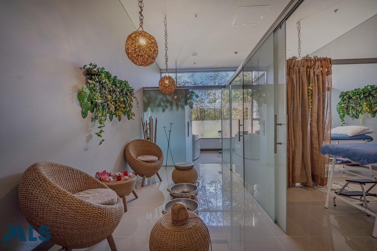 Apartamento en venta en Corredor Ccial Doble Calzada Variante Aeropuerto, Oriente Antioqueño, Rionegro — foto 1 de 24
