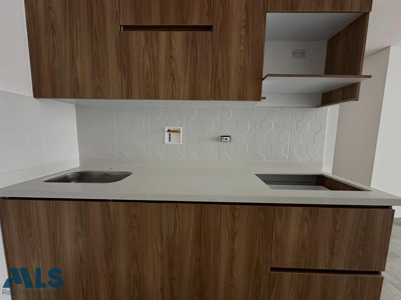 Apartamento en venta en Calle Larga, Aburra Sur, Sabaneta — foto 1 de 9