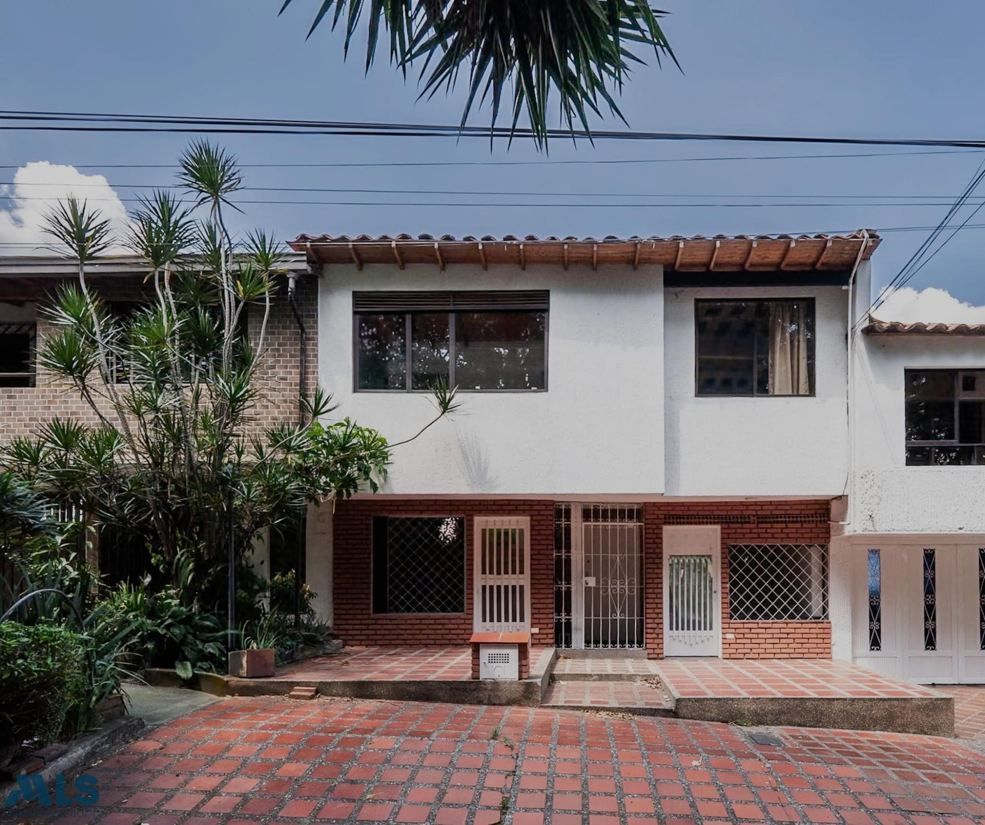 Casa en venta en Santa Monica, Laureles, Medellín — foto 1 de 38