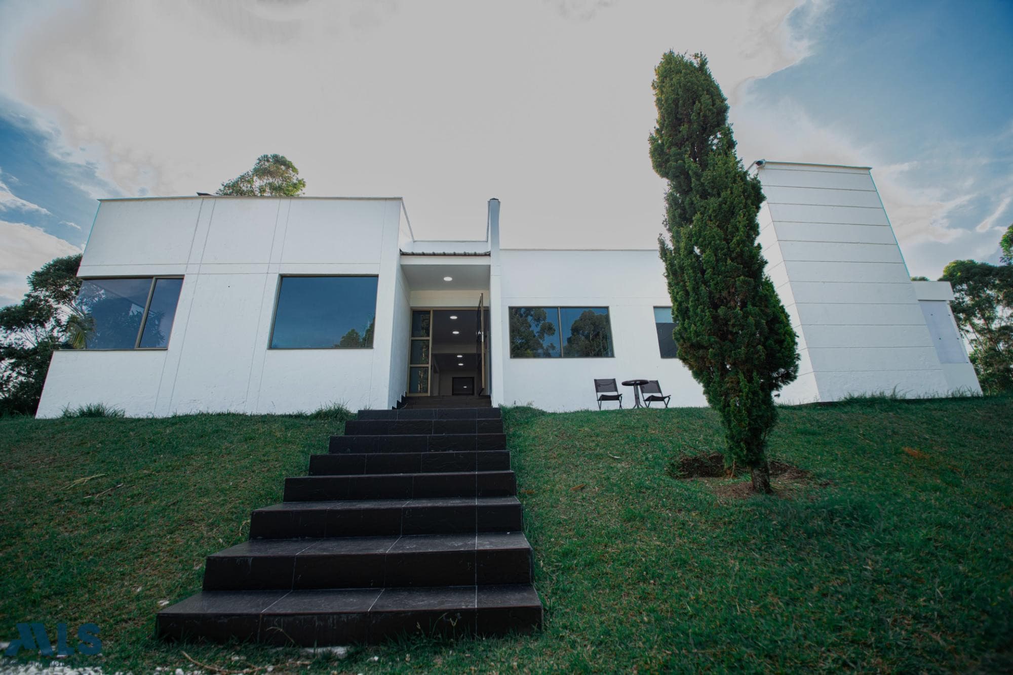 Casa en venta en V. El Tablazo, Oriente Antioqueño, Rionegro — foto 1 de 18