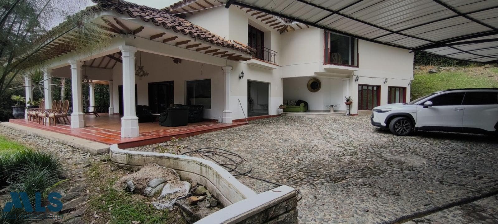 Casa en venta en Los Balsos Nº 2, Poblado, Medellín — foto 1 de 25
