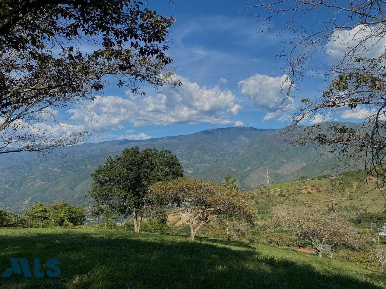 Lote Residencial en venta en V. Loma Hermosa, Occidente Antioqueño, San Jerónimo — foto 1 de 9