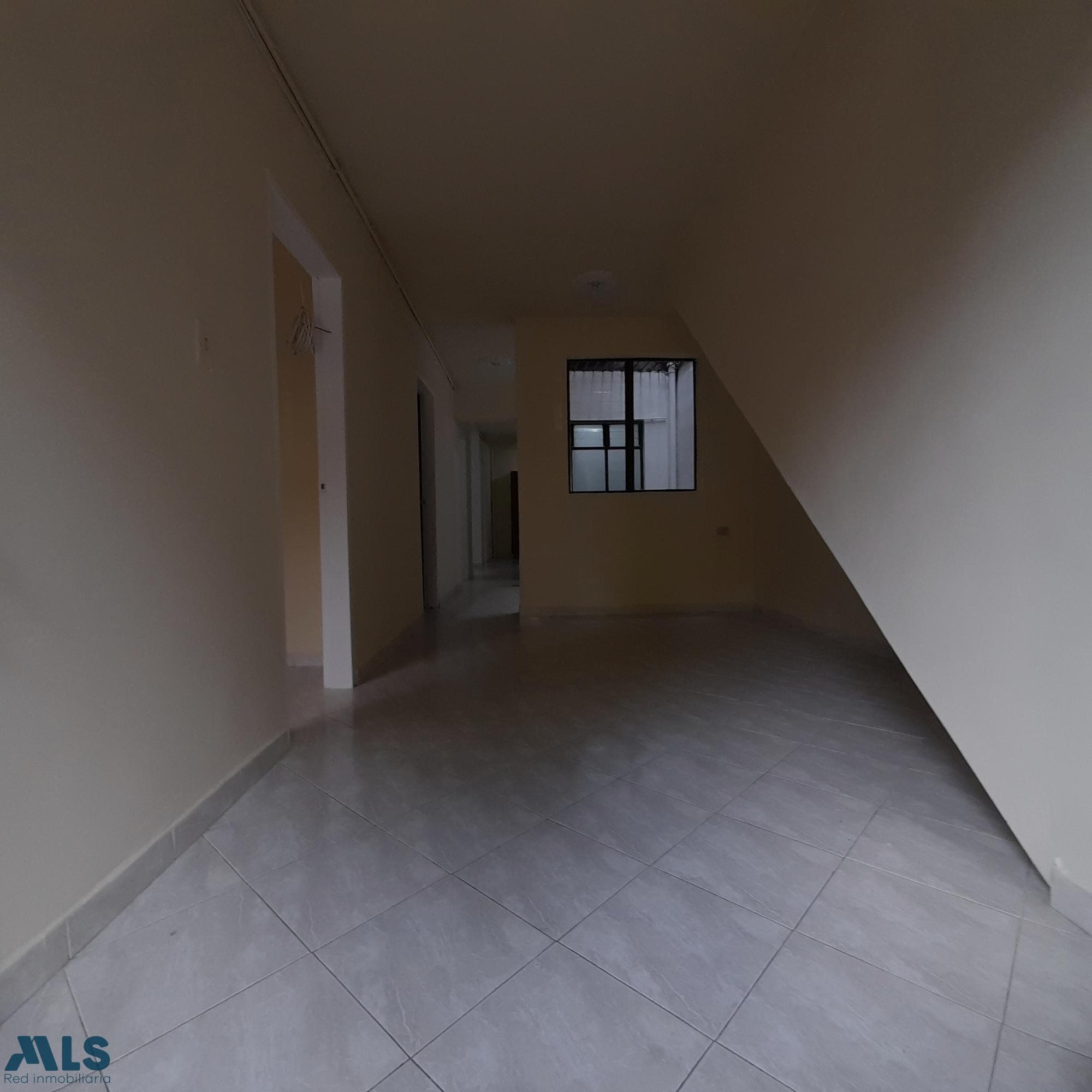 Casa en venta en Cristo Rey, Belén Guayabal, Medellín — foto 1 de 14