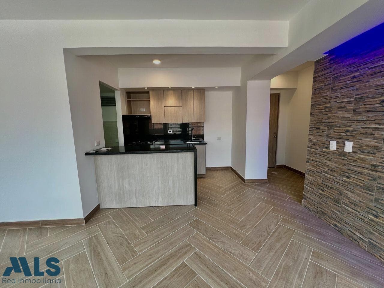 Apartamento en venta en San José Obrero, Norte, Bello — foto 1 de 19