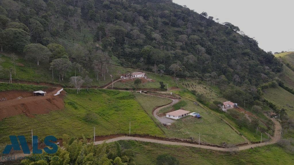 Lote Residencial en venta en Cauca Viejo, Otras Zonas, Tarso — foto 1 de 8