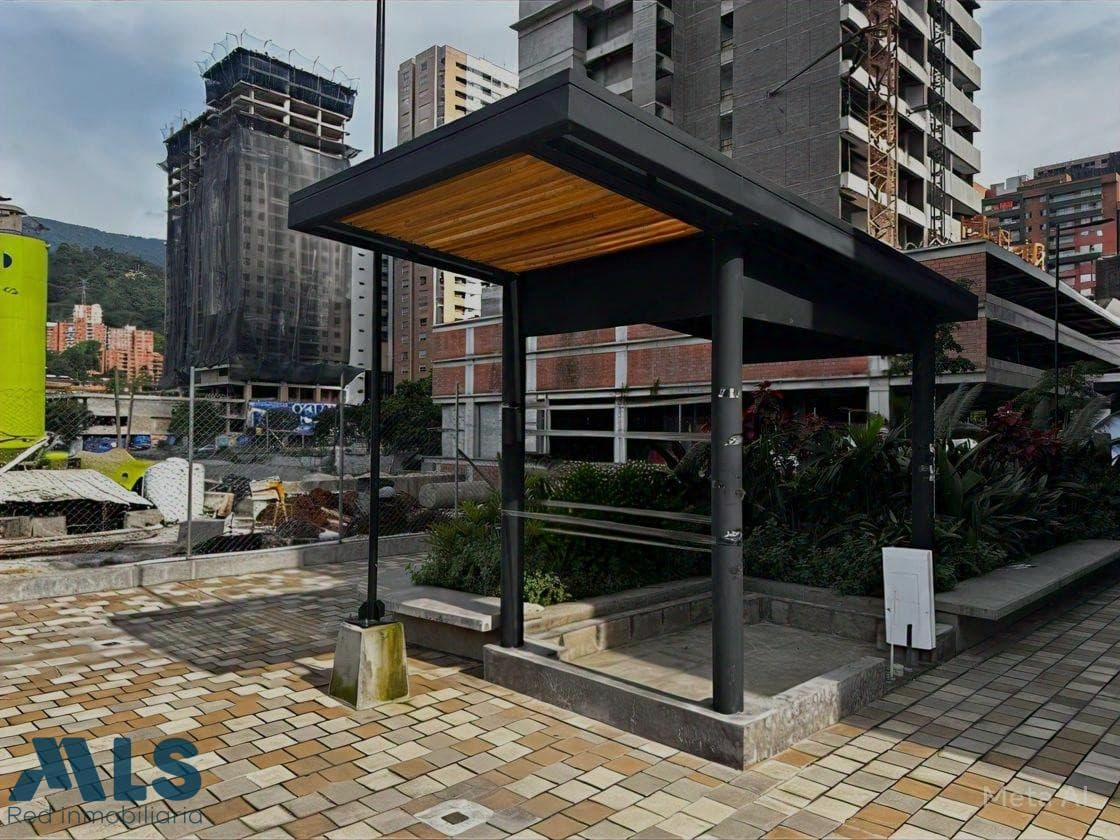 Local Comercial en venta en Ciudad Del Rio, Poblado, Medellín — foto 1 de 8
