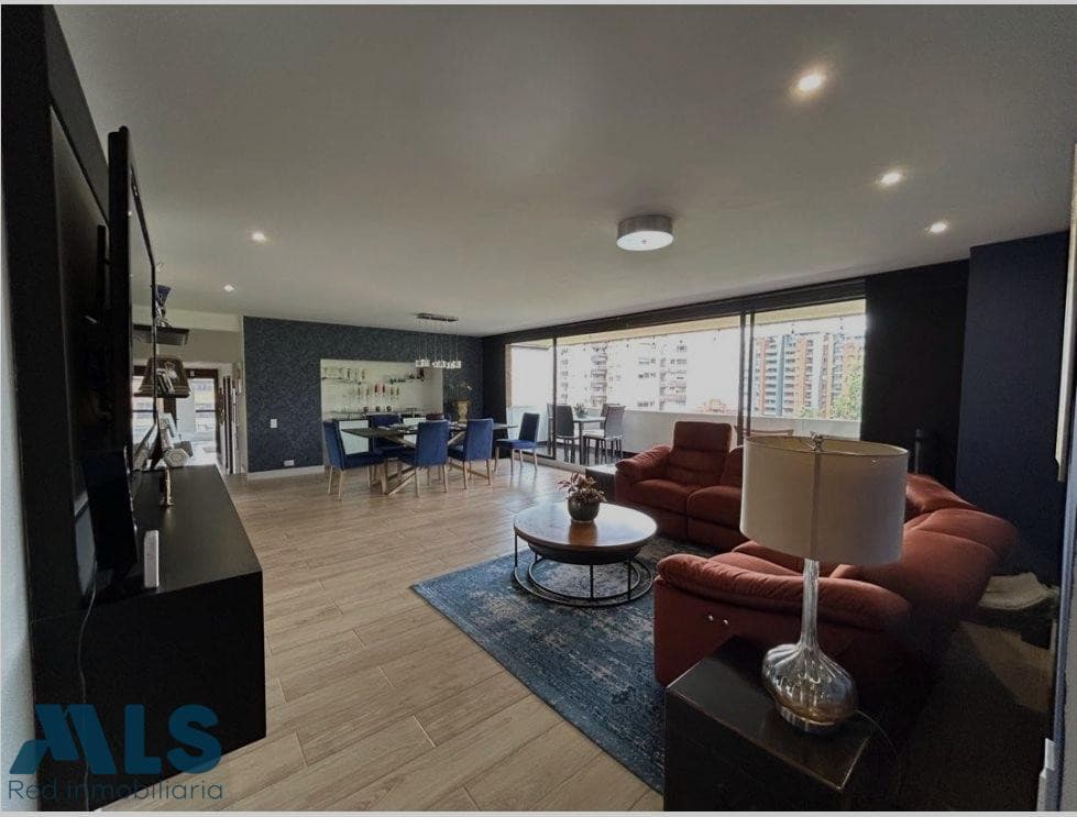 Apartamento en venta en Los Balsos Nº 1, Poblado, Medellín — foto 1 de 21