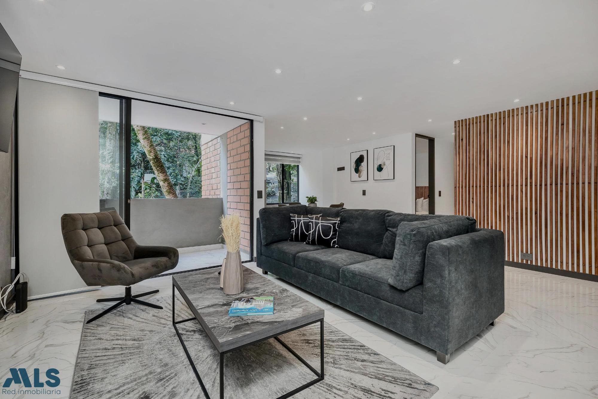 Apartamento en venta en Provenza, Poblado, Medellín — foto 1 de 17