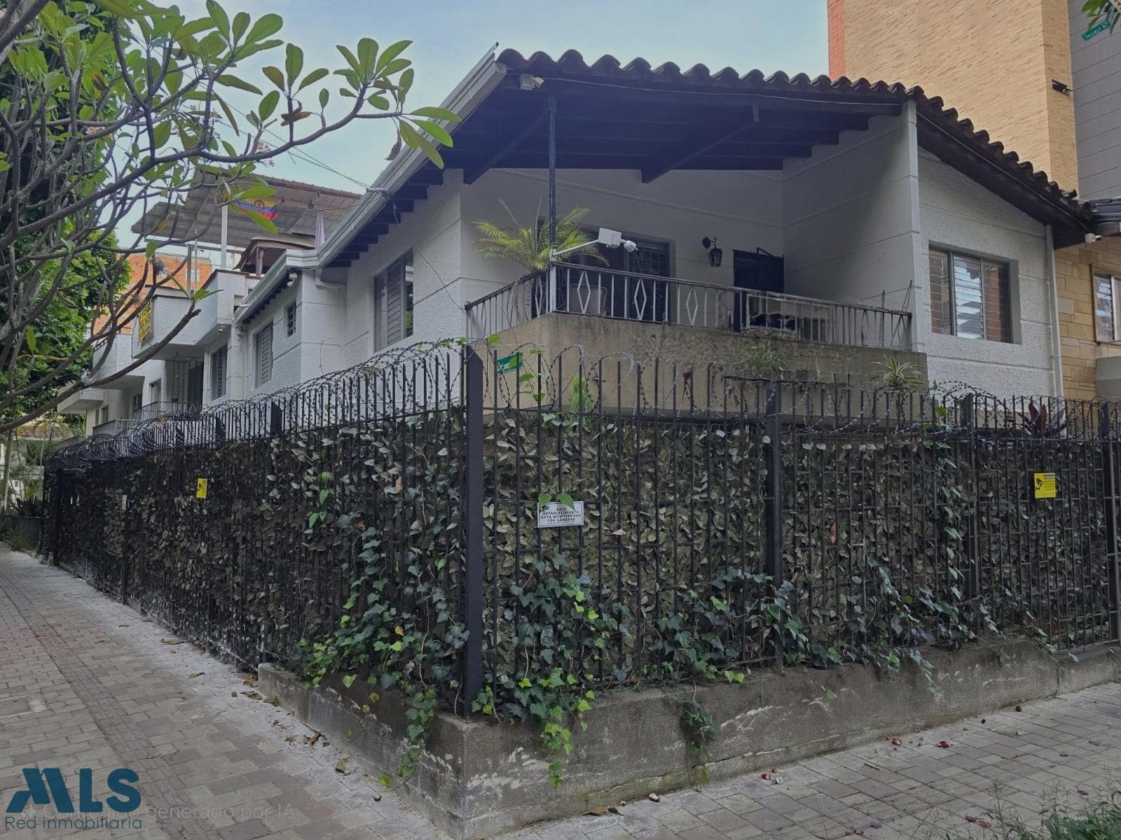 Casa en venta en Rosales, Belén Guayabal, Medellín — foto 1 de 29