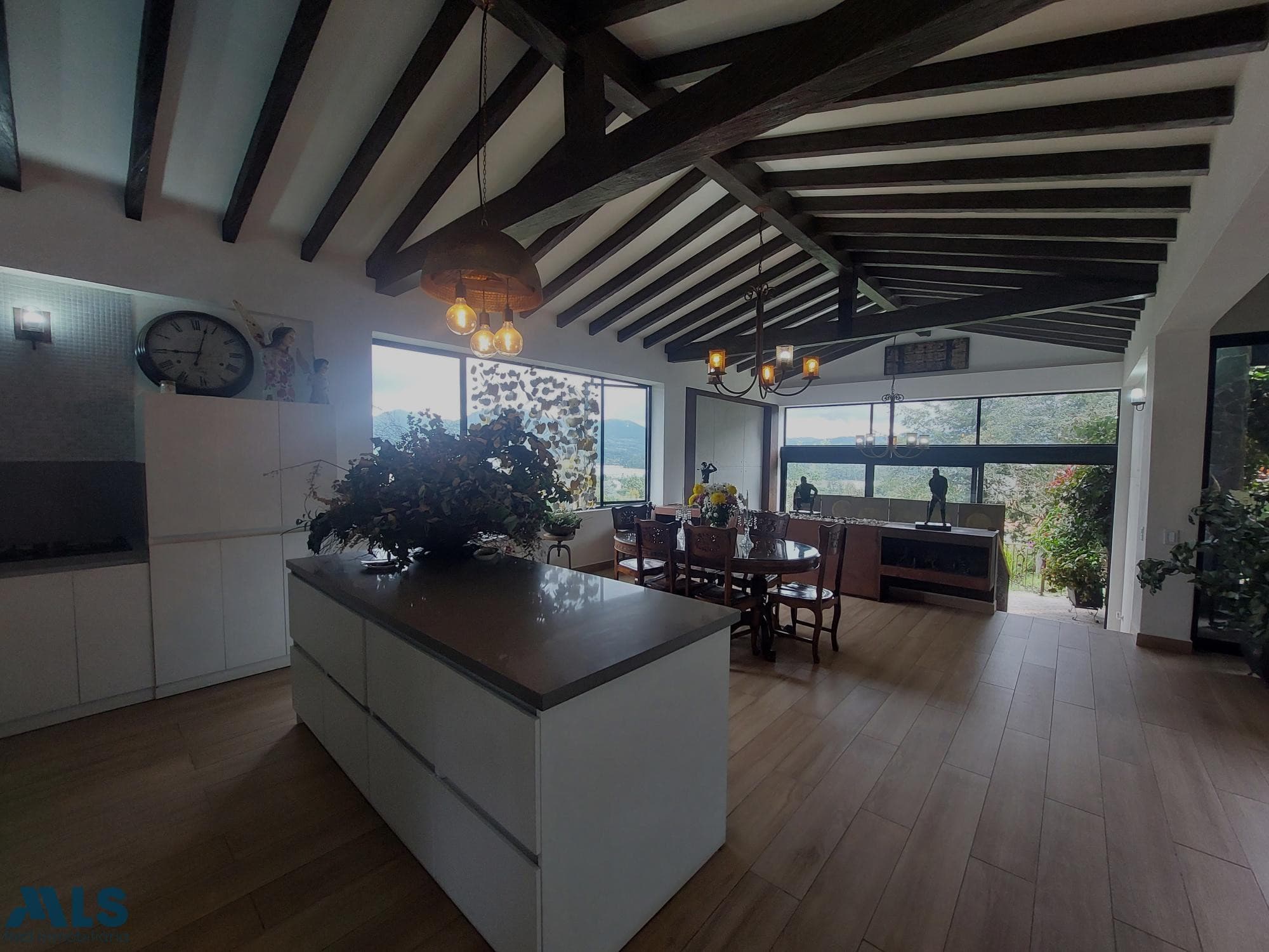 Casa en venta en Corredor San Antonio La (la, Oriente Antioqueño, La Ceja — foto 1 de 46