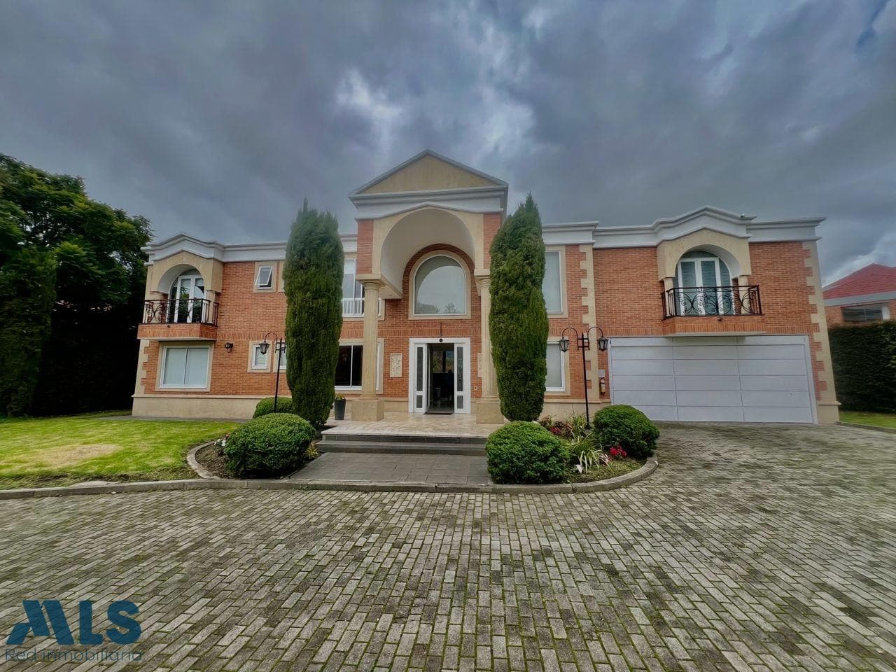 Casa en venta en Guaymaral, Otras Zonas, Bogotá — foto 1 de 36
