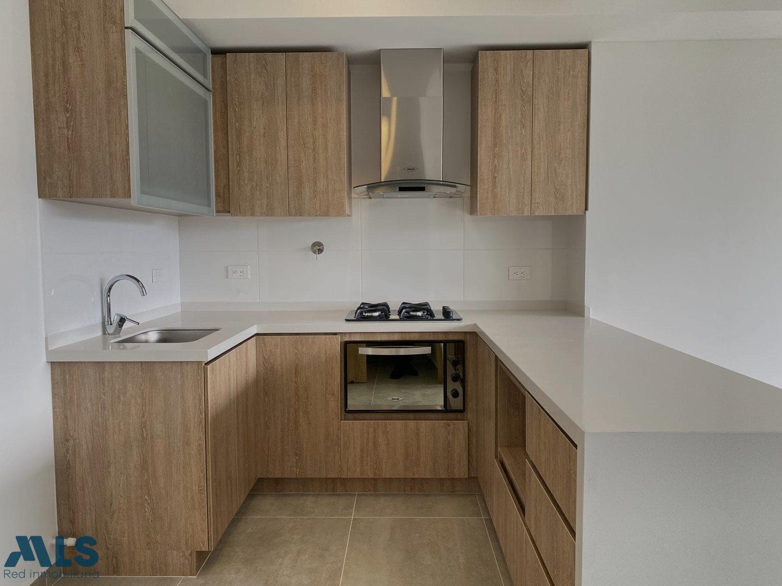 Apartamento en venta en V. Pan De Azúcar, Aburra Sur, Sabaneta — foto 1 de 30