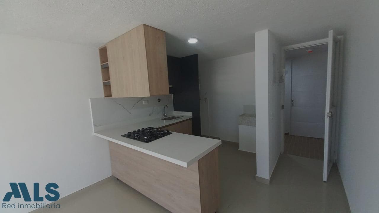 Apartamento en venta en La Navarra, Norte, Bello — foto 1 de 9