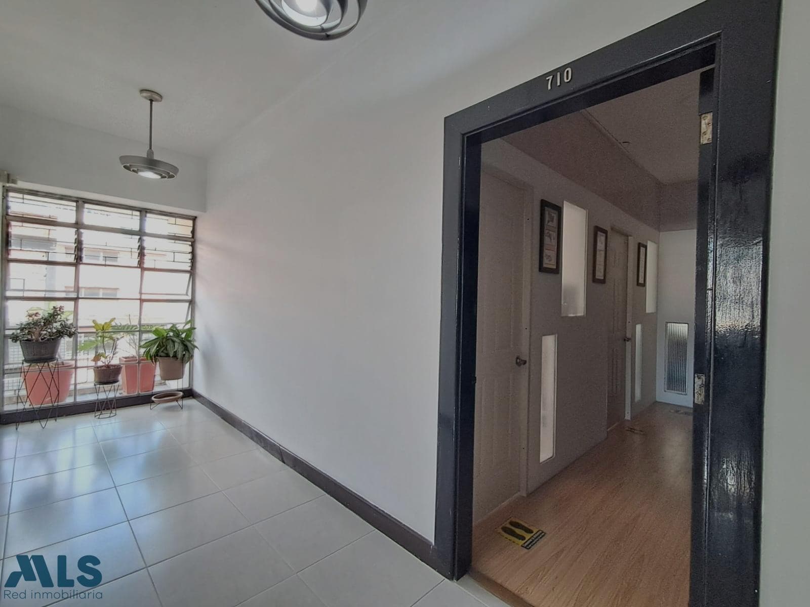 Oficina en venta en La Candelaria, Centro, Medellín — foto 1 de 8