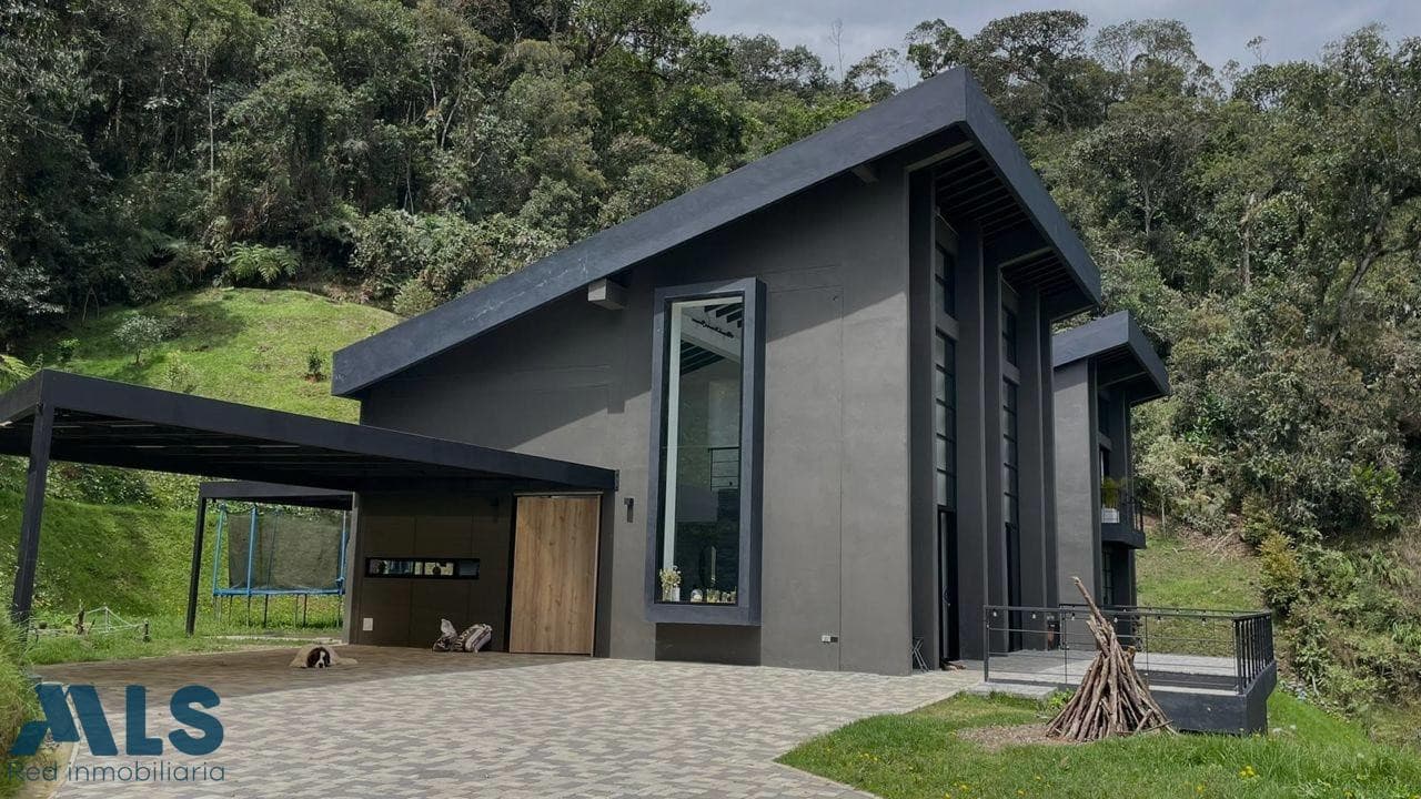 Casa en venta en Alto Del Escobero, Aburra Sur, Envigado — foto 1 de 21