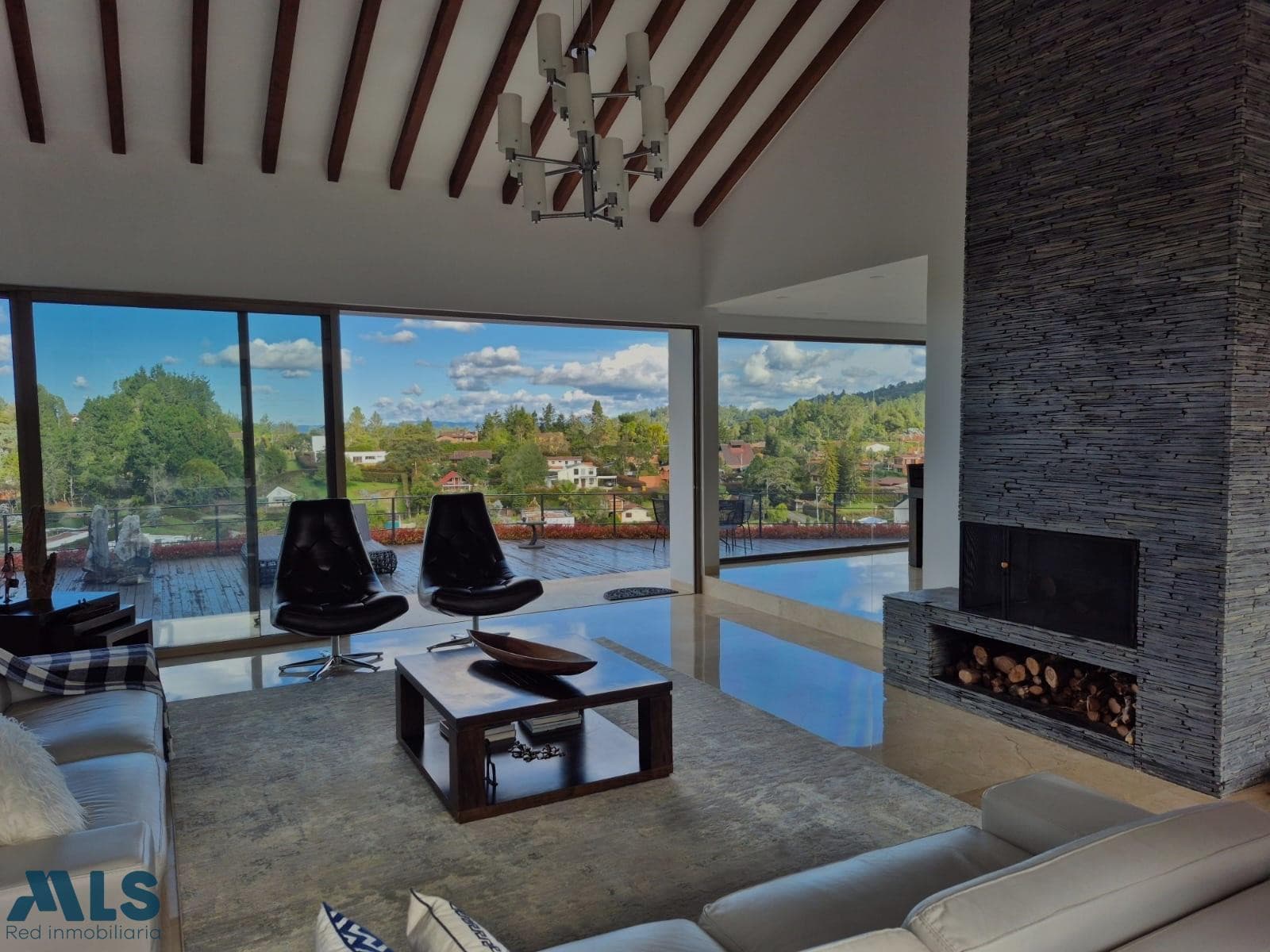 Casa en venta en Alto Del Escobero, Aburra Sur, Envigado — foto 1 de 18