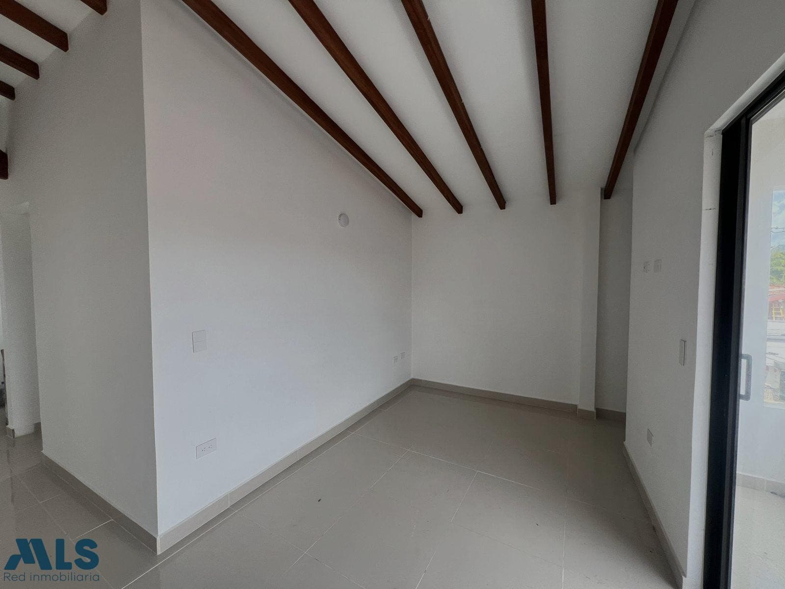 Apartamento en venta en Urbano (la, Oriente Antioqueño, La Ceja — foto 1 de 13
