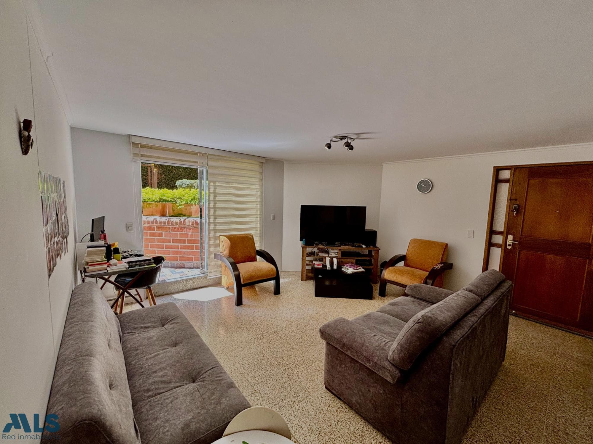 Apartamento en venta en Castropol, Poblado, Medellín — foto 1 de 17