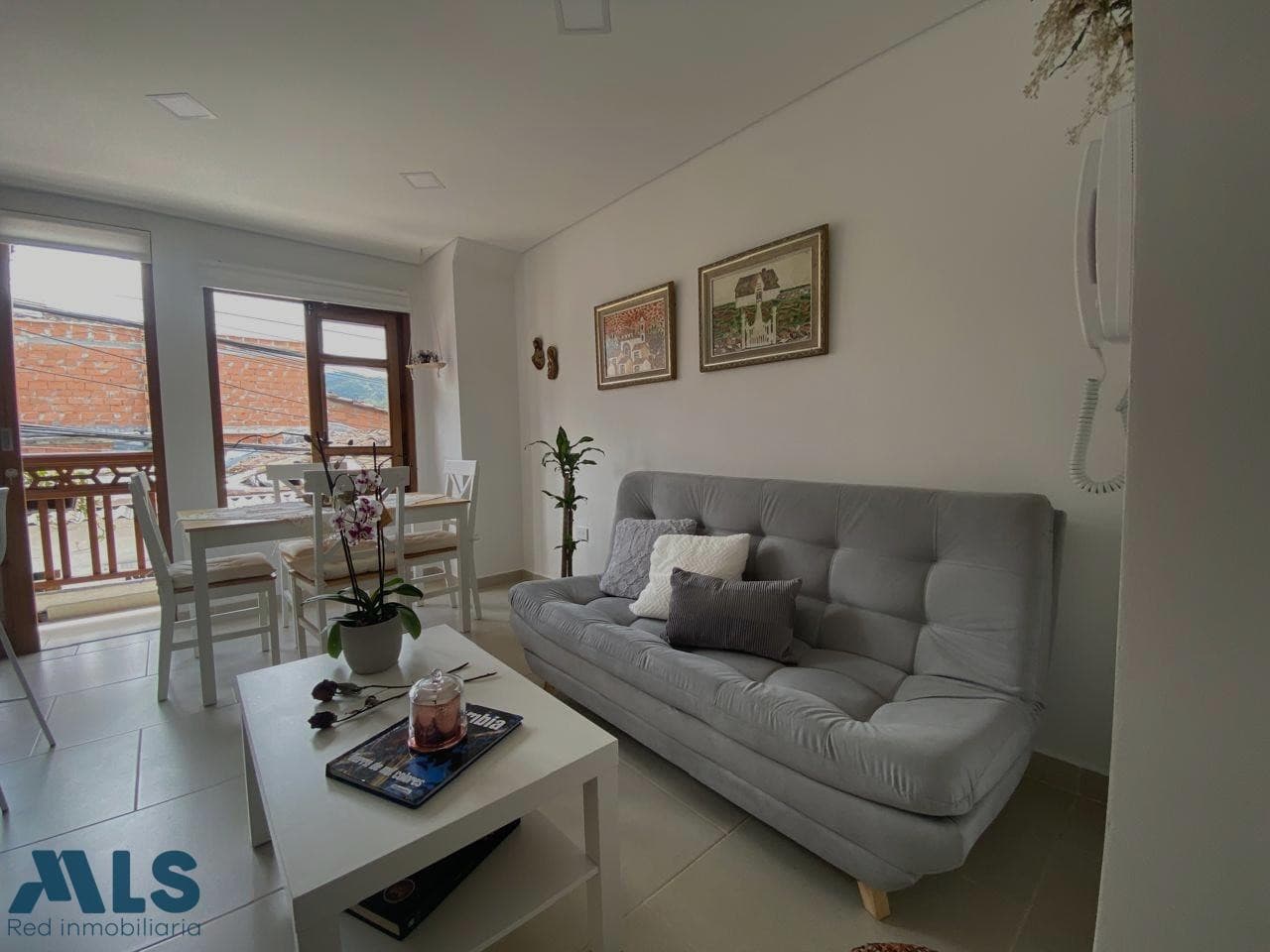 Apartamento en venta en Urbano, Oriente Antioqueño, El Retiro — foto 1 de 15