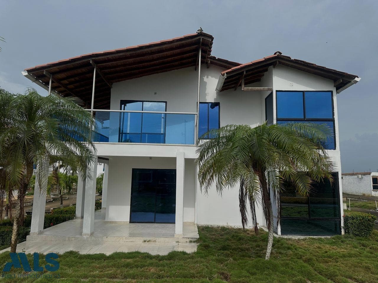 Casa en venta en Zona Norte, Otras Zonas, Montería — foto 1 de 24