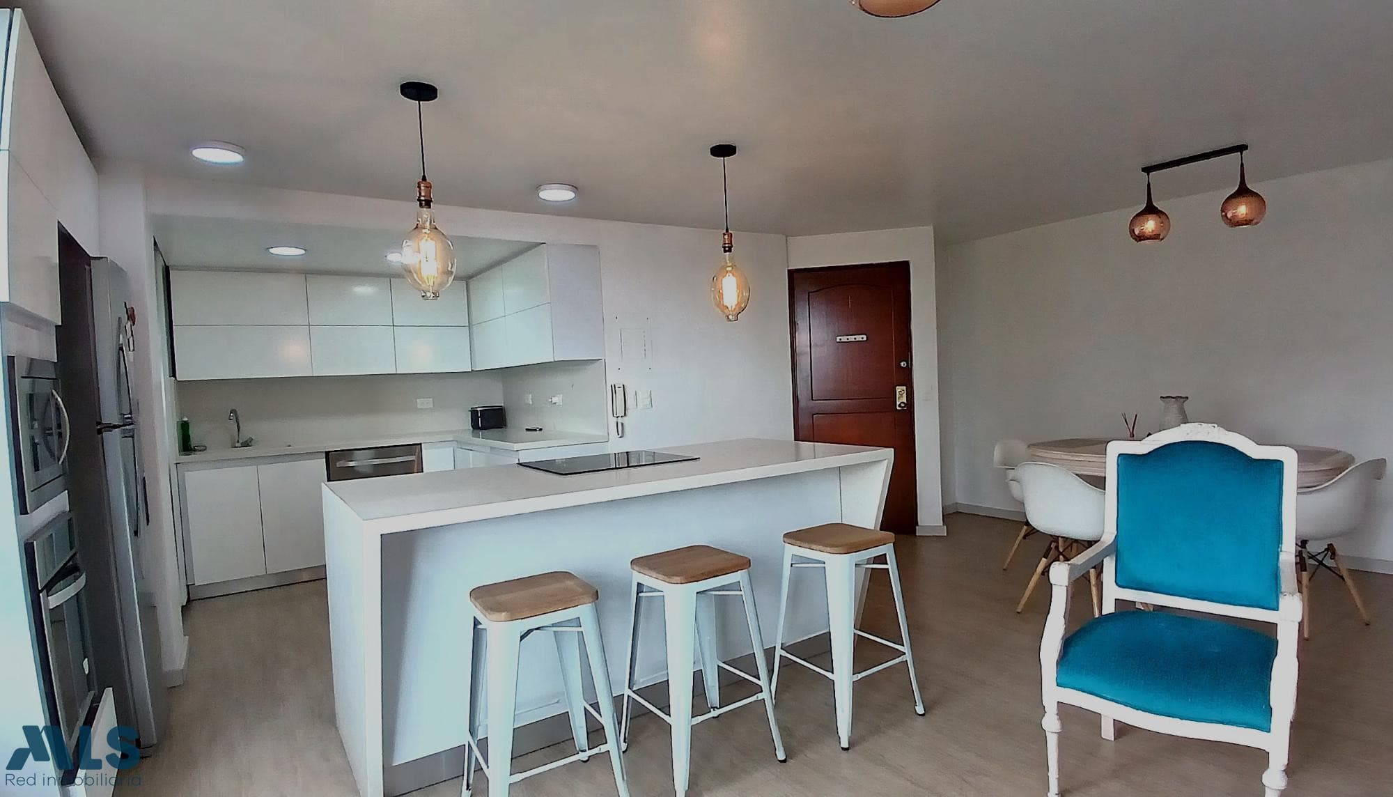 Apartamento en venta en El Poblado, Medellín — foto 1 de 22