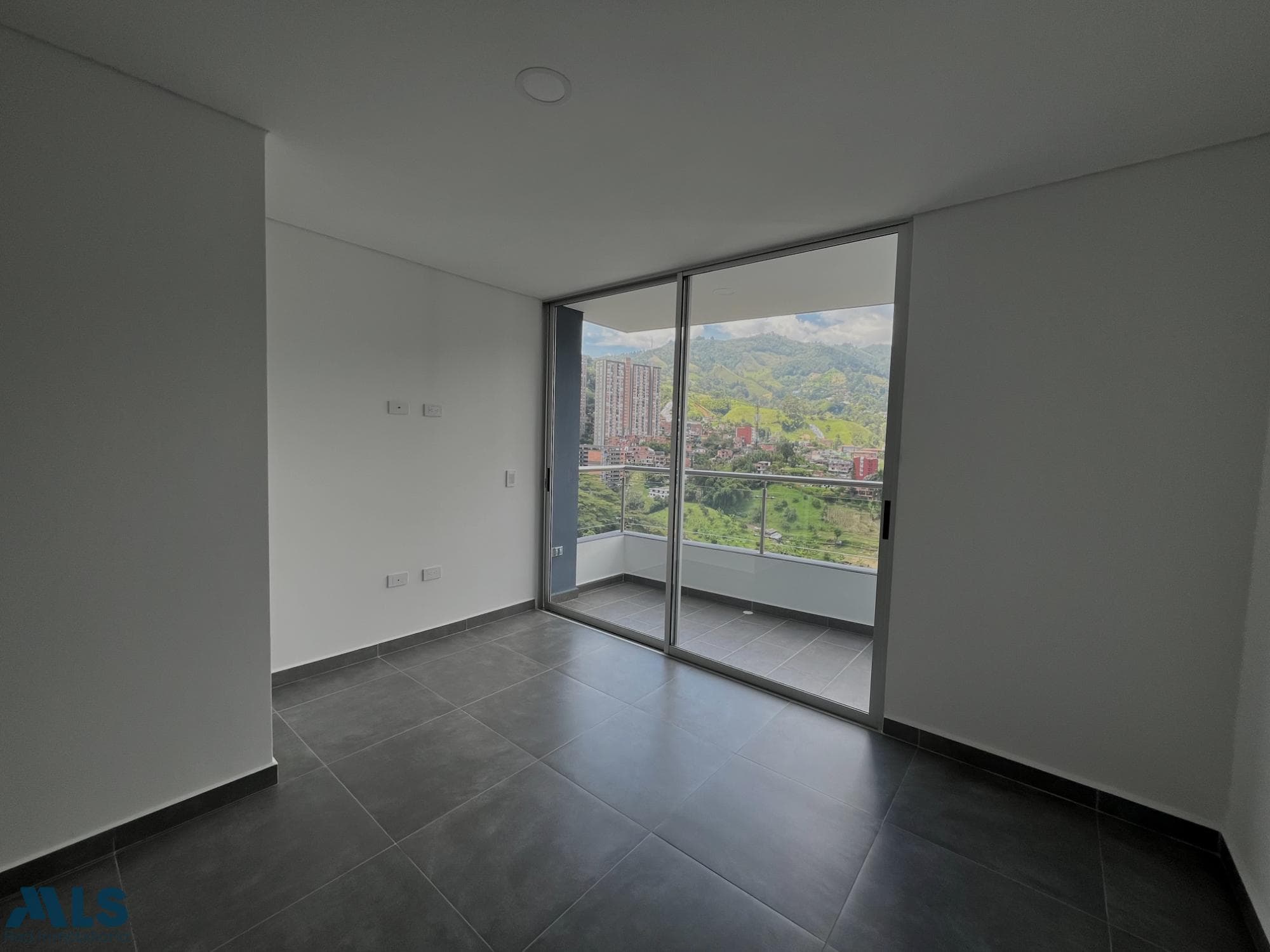 Apartamento en venta en La Doctora, Aburra Sur, Sabaneta — foto 1 de 29