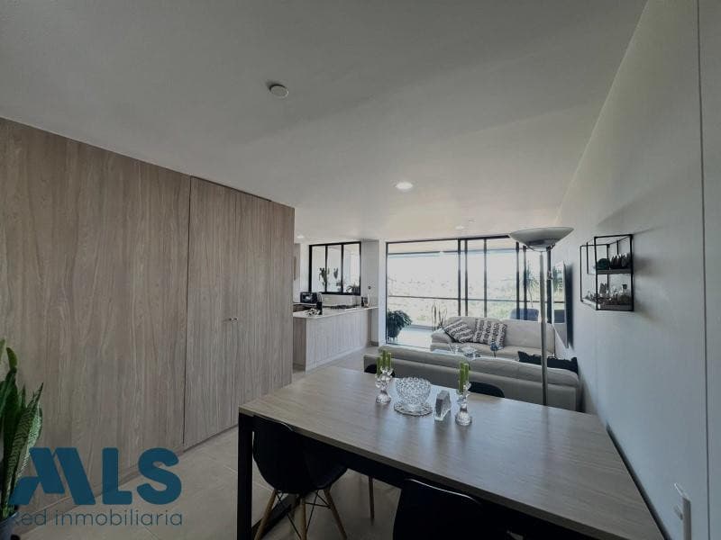 Apartamento en venta en Corredor El Carmen De Viboral, Oriente Antioqueño, Rionegro — foto 1 de 21