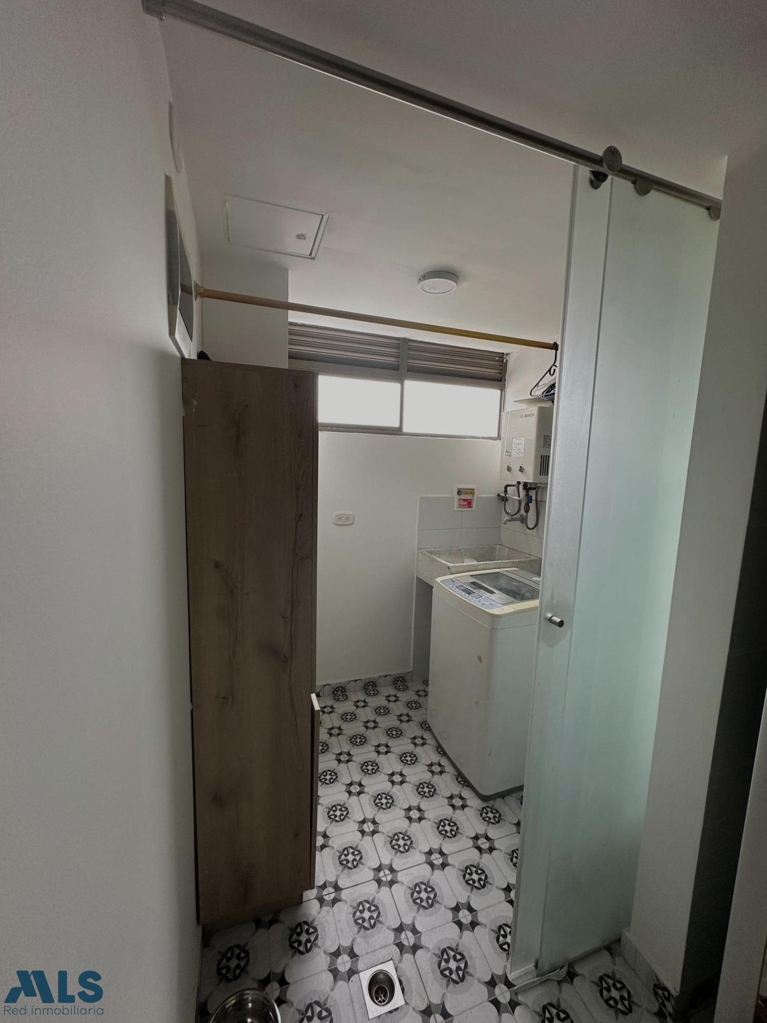 Apartamento en venta en Loma Del Barro, Aburra Sur, Envigado — foto 1 de 11