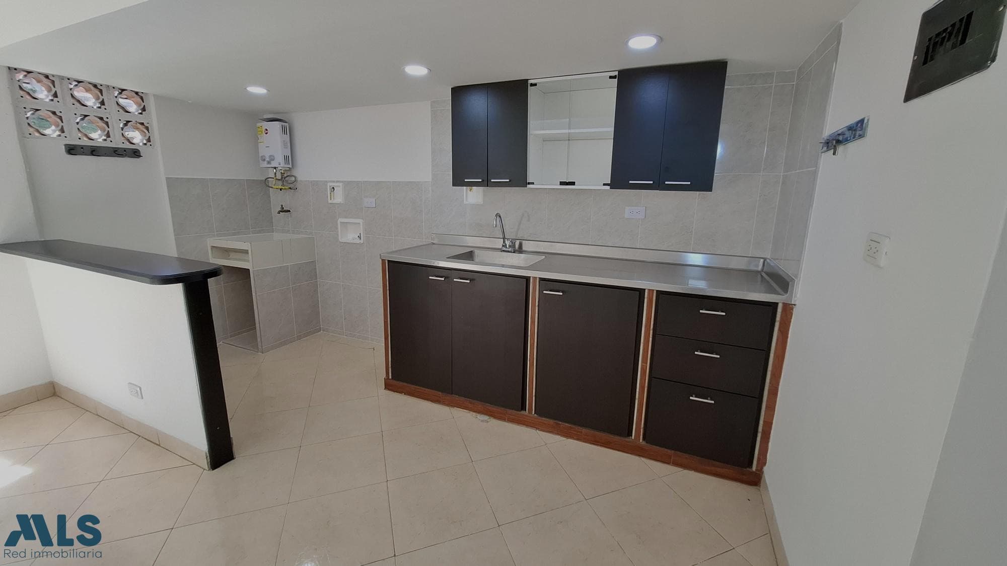 Apartamento en venta en Urbano, Aburra Sur, San Antonio De Prado — foto 1 de 10