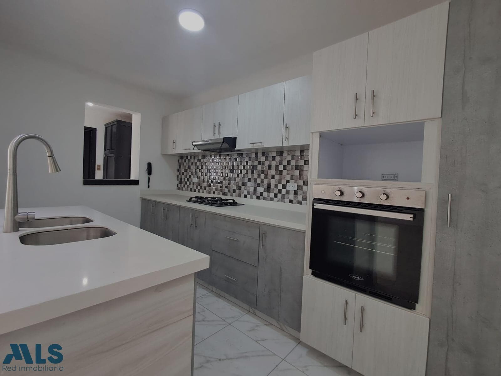Apartamento en venta en Centro, Otras Zonas, Pereira — foto 1 de 17