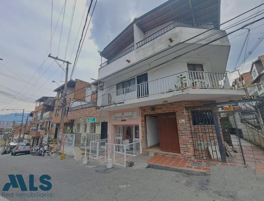 Local Comercial en venta en Bello Horizonte, Occidente, Medellín — foto 1 de 10